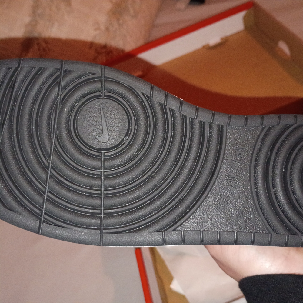 Nike Kids Orange and Black Sneakers - Picture 2 of 4